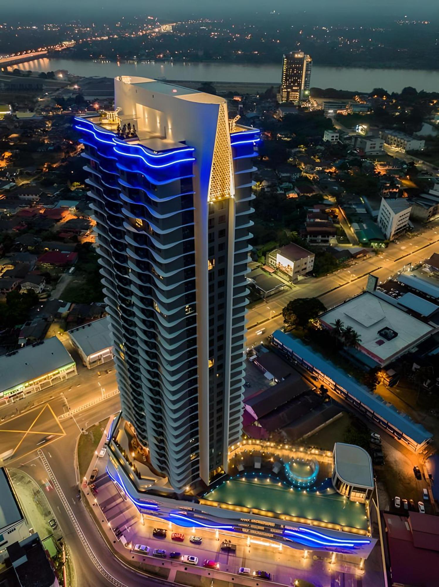 2Br Premium Suites Troika Kota Bharu By Aghome Bagian luar foto