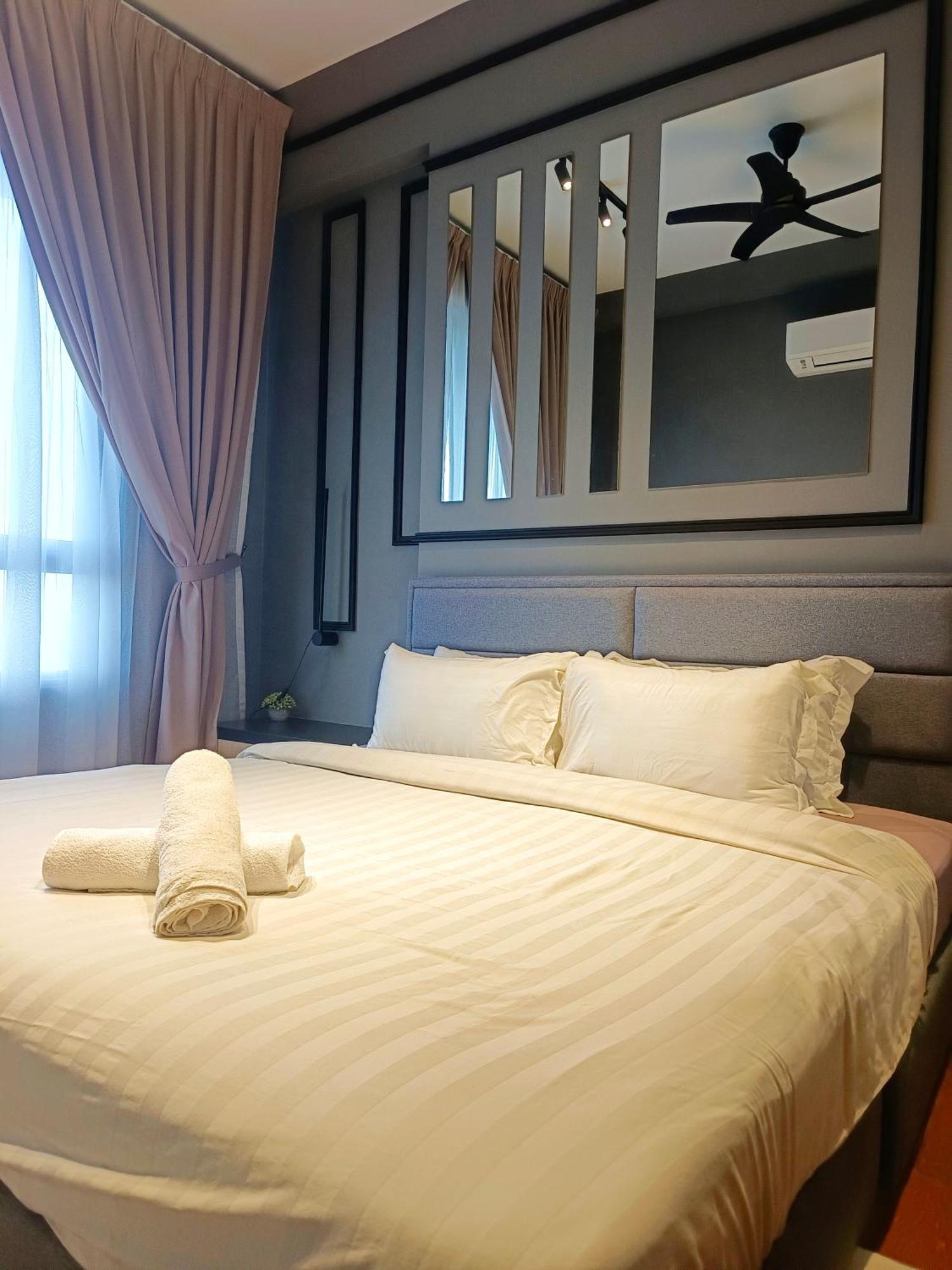 2Br Premium Suites Troika Kota Bharu By Aghome Bagian luar foto